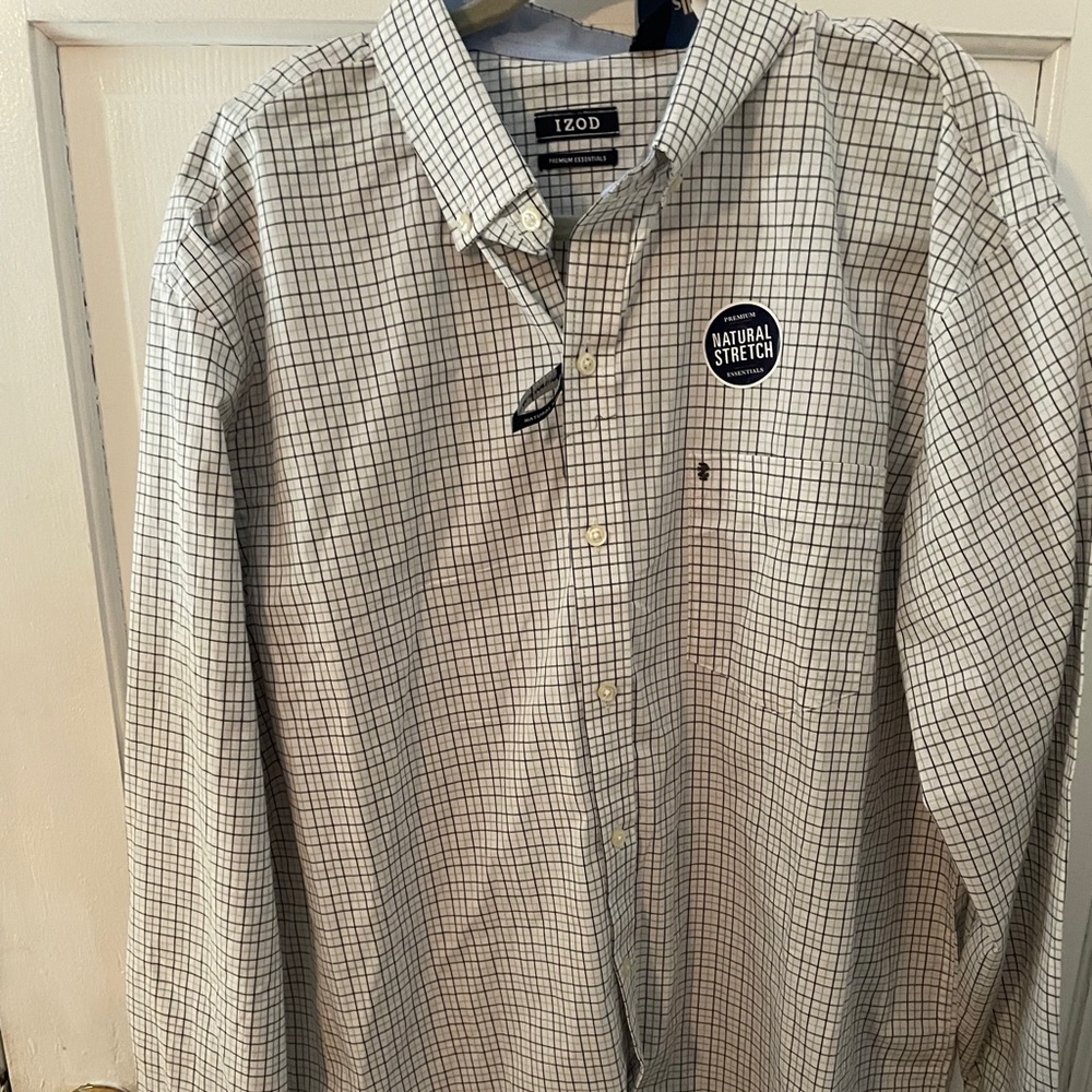 IZOD Premium Men’s Button Up Shirt White and Black - Picture 2 of 5